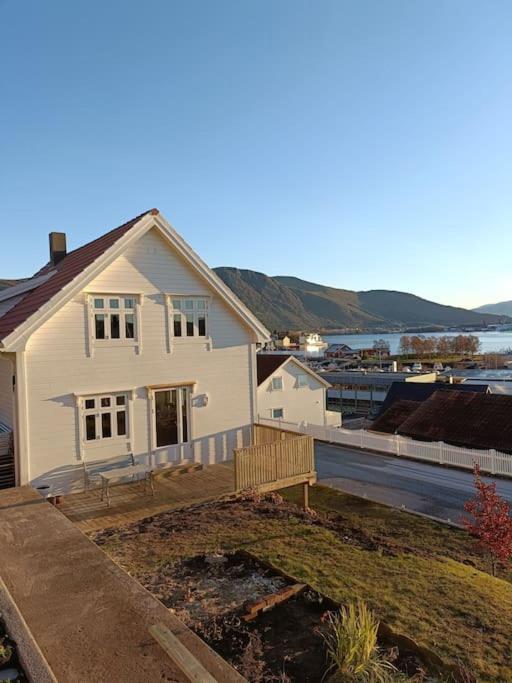 הוילה Charming House In Ulsteinvik With Free Parking מראה חיצוני תמונה